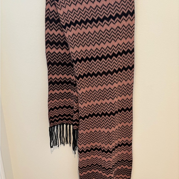 Missoni scarf - Picture 7 of 7